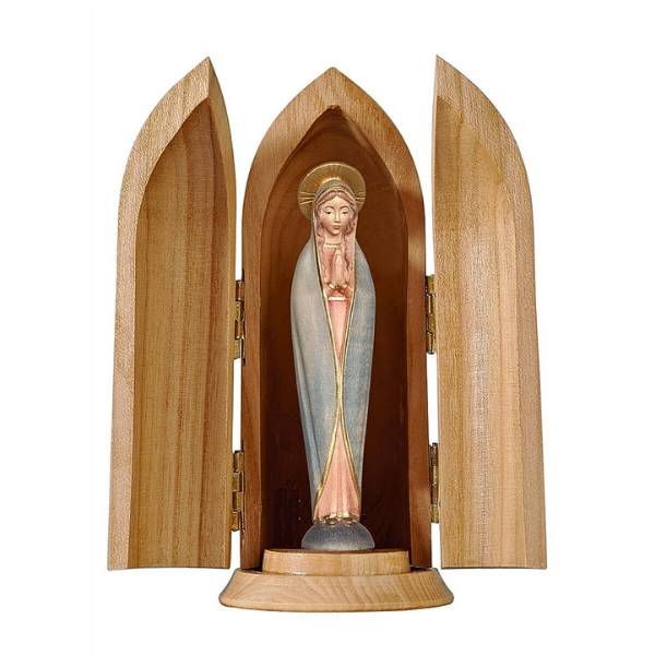 Madonna of Fátima stylized in niche