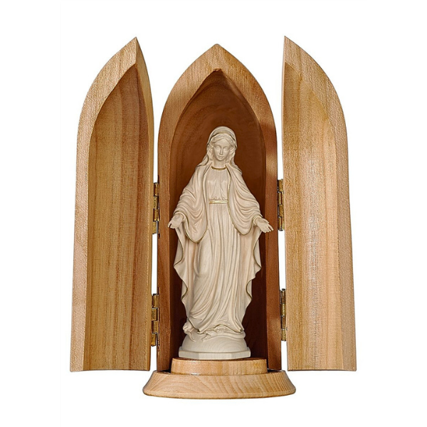 Giver of grace in niche